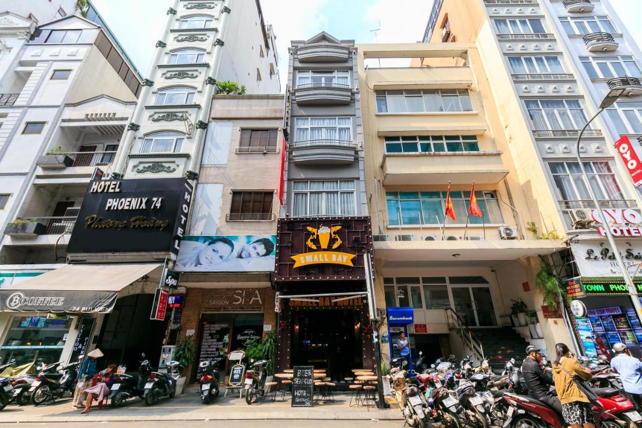Oyo 438 Small Bay Hotel ホーチミン市 エクステリア 写真