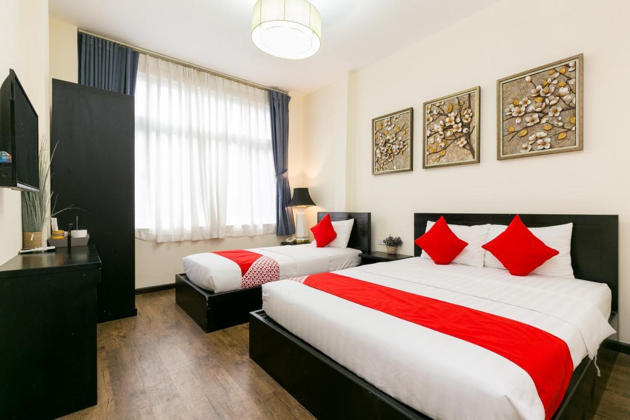 Oyo 438 Small Bay Hotel ホーチミン市 エクステリア 写真